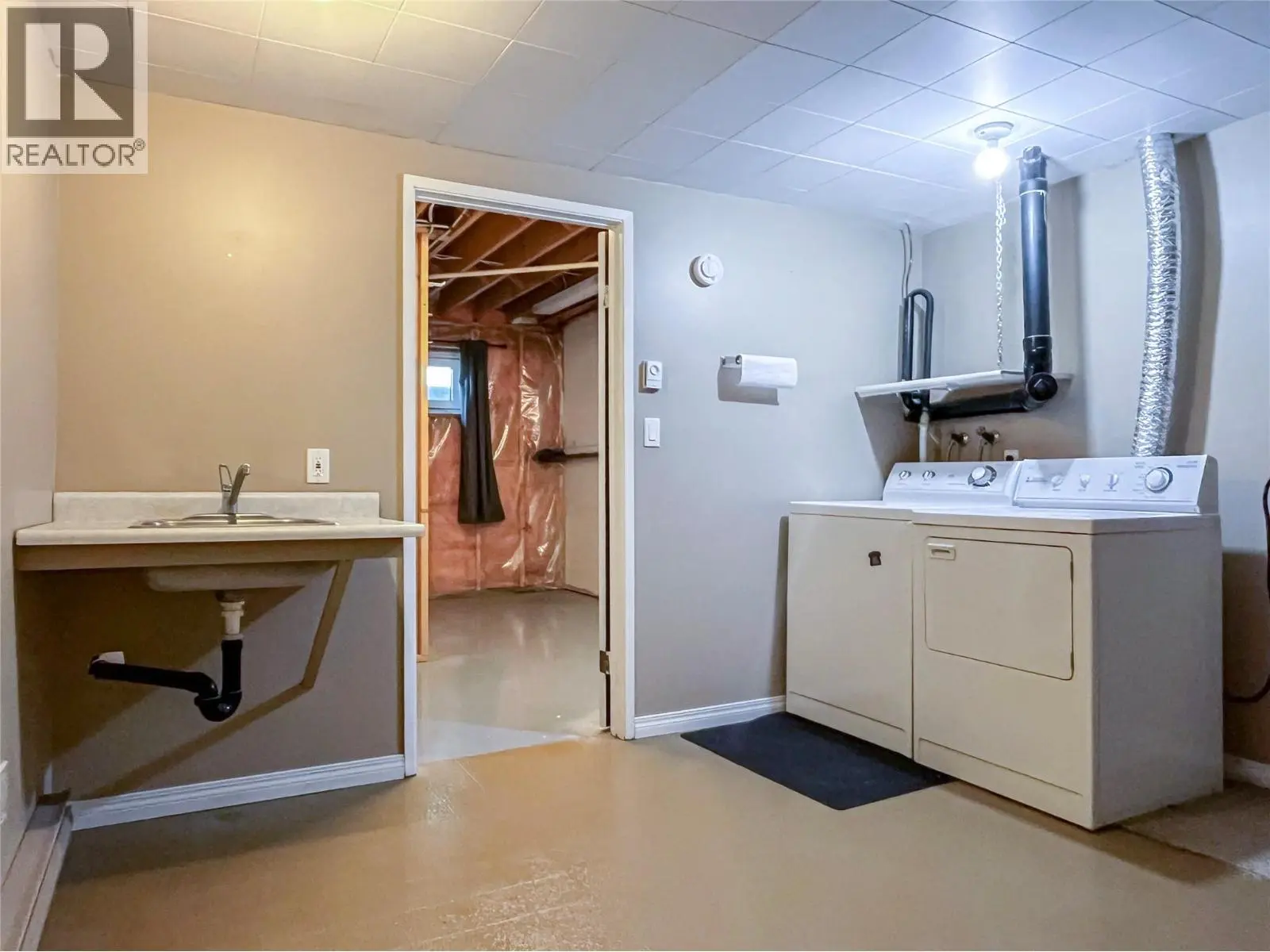 220 Prior Road S Unit# 3. Kelowna, British Columbia