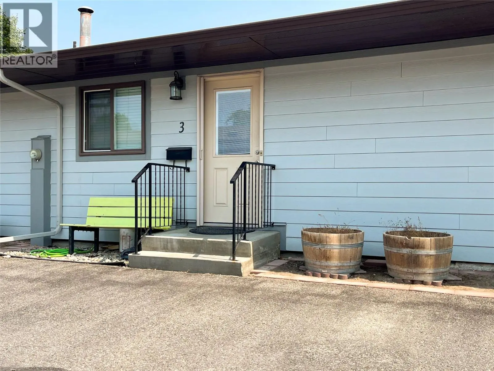 220 Prior Road S Unit# 3. Kelowna, British Columbia