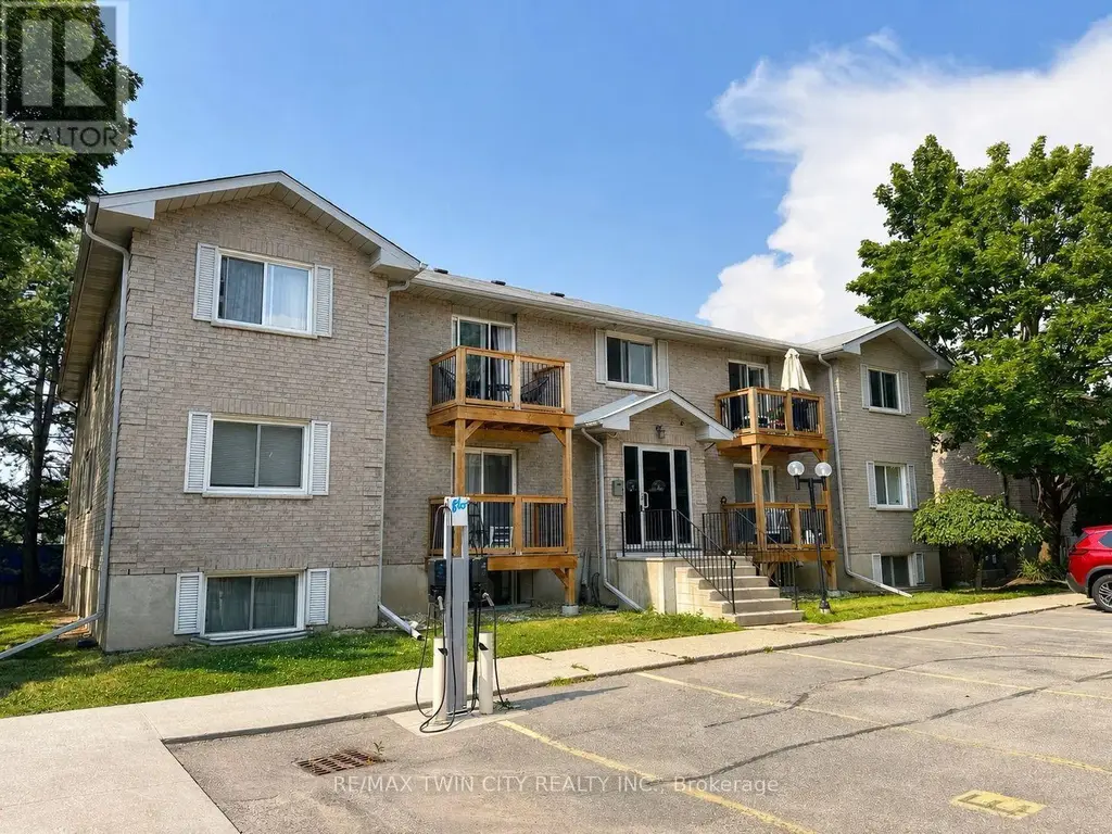 402 - 266 Overlea Drive, Kitchener