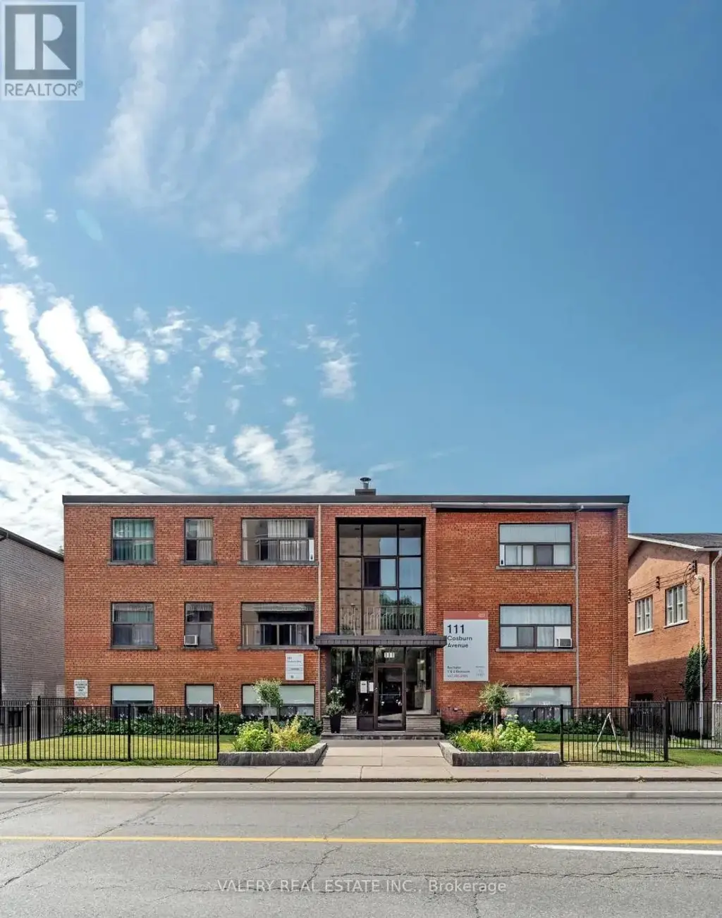 108 - 111 Cosburn Avenue, Toronto (Danforth Village-East York)