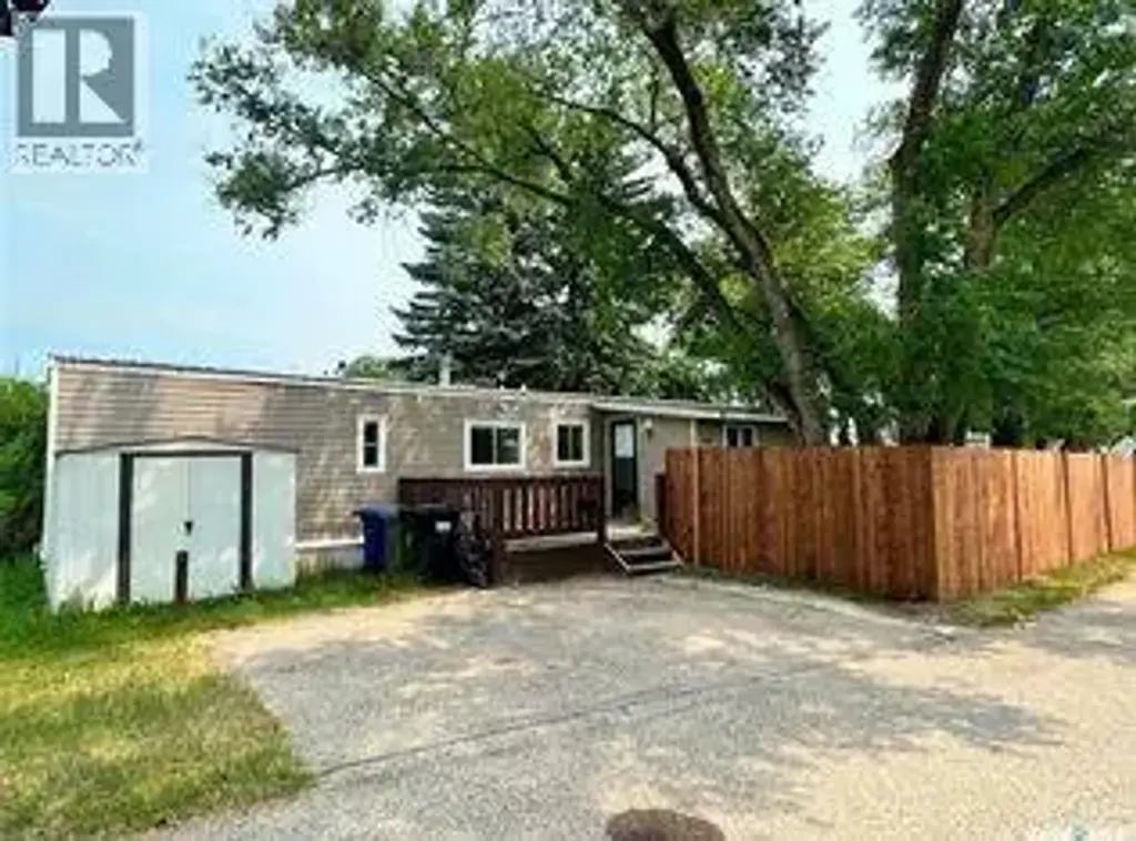 321 Dunlop Street, Saskatoon