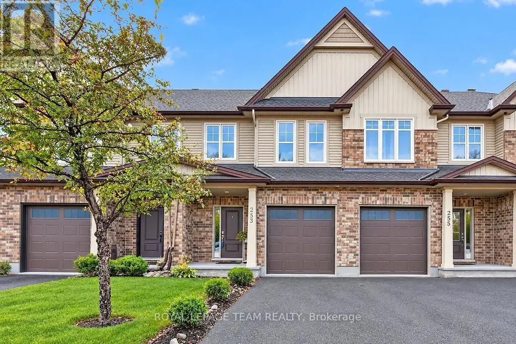 253 Fergus Crescent, Ottawa