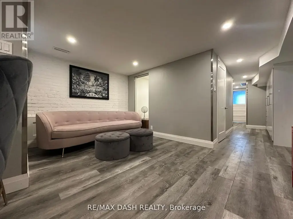 Bsmt - 725 Palmerston Avenue W, Toronto (Annex)