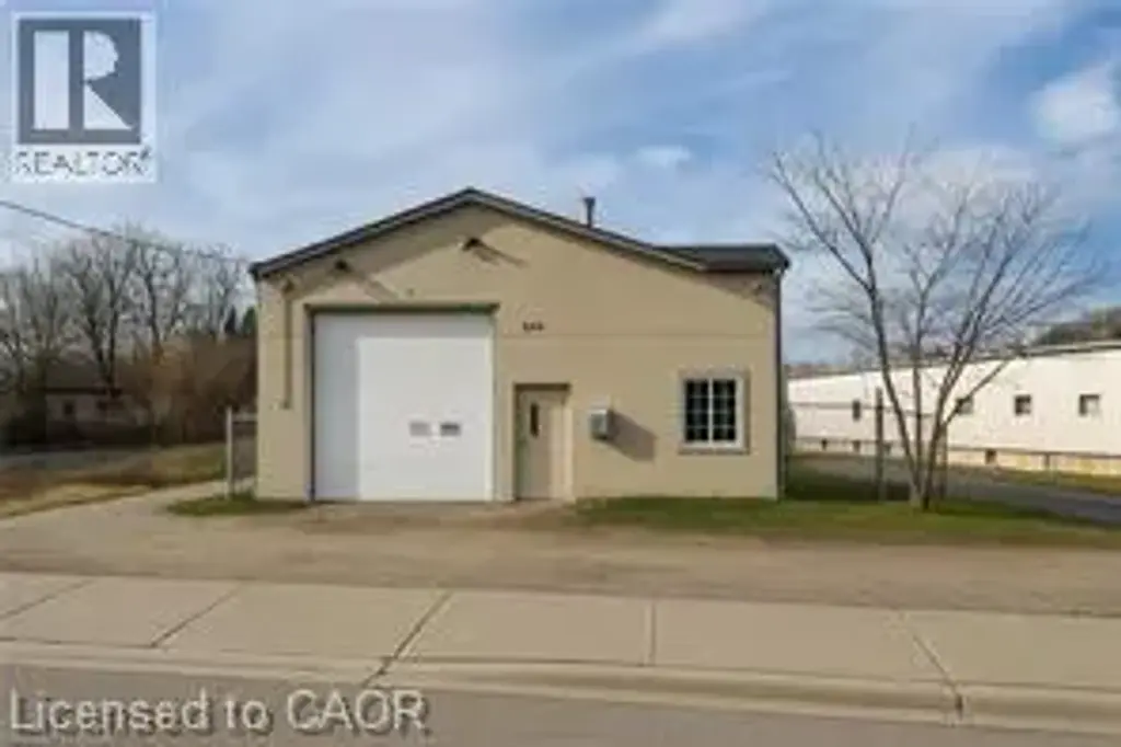 228 Madison Avenue S, Kitchener