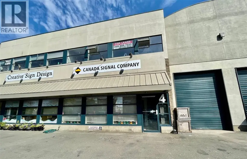 4 416 Garbally Rd, Victoria