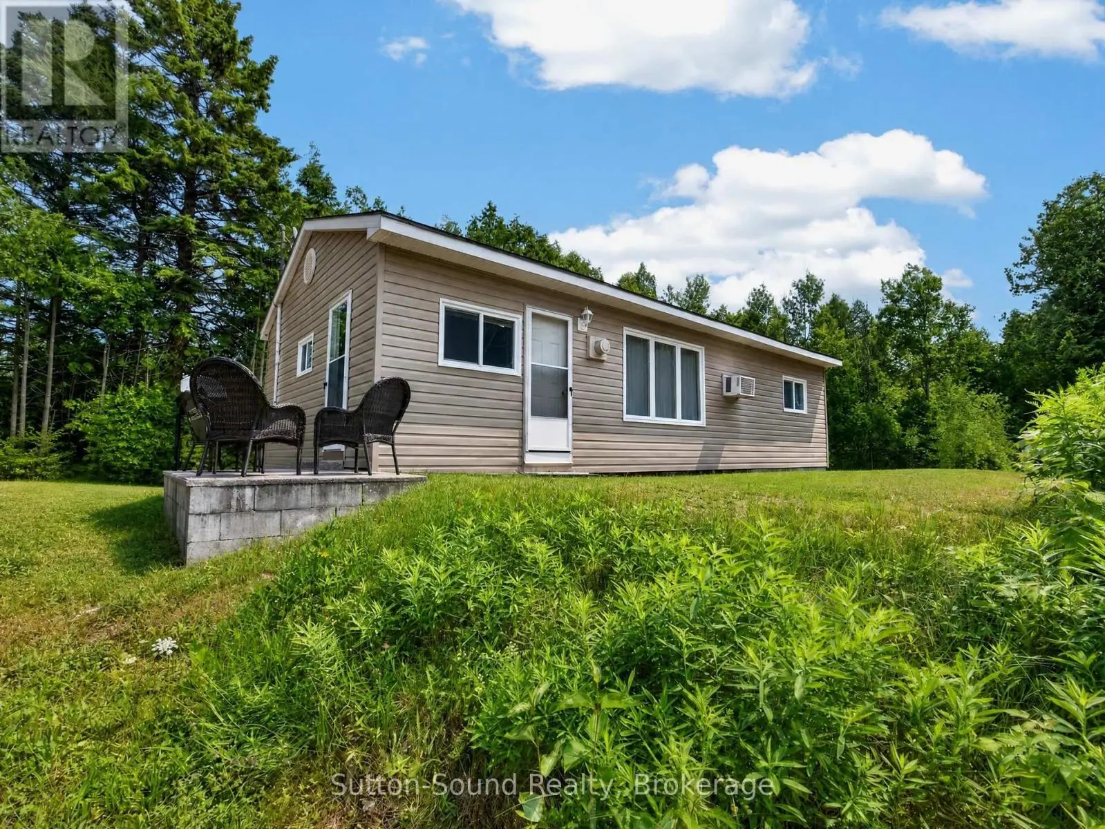 24 Isabella Street, South Bruce Peninsula