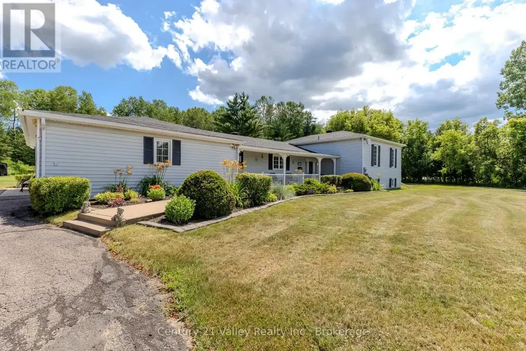 406 Water Street, Bonnechere Valley