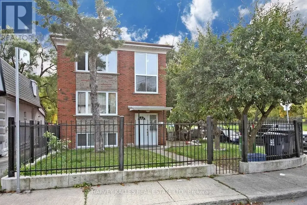 Unit B - 149 Kitchener Avenue, Toronto (Caledonia-Fairbank)