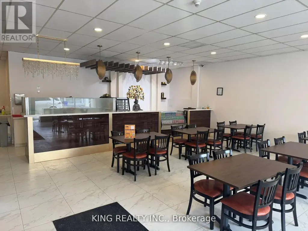 36 Avondale Boulevard, Brampton (Avondale)