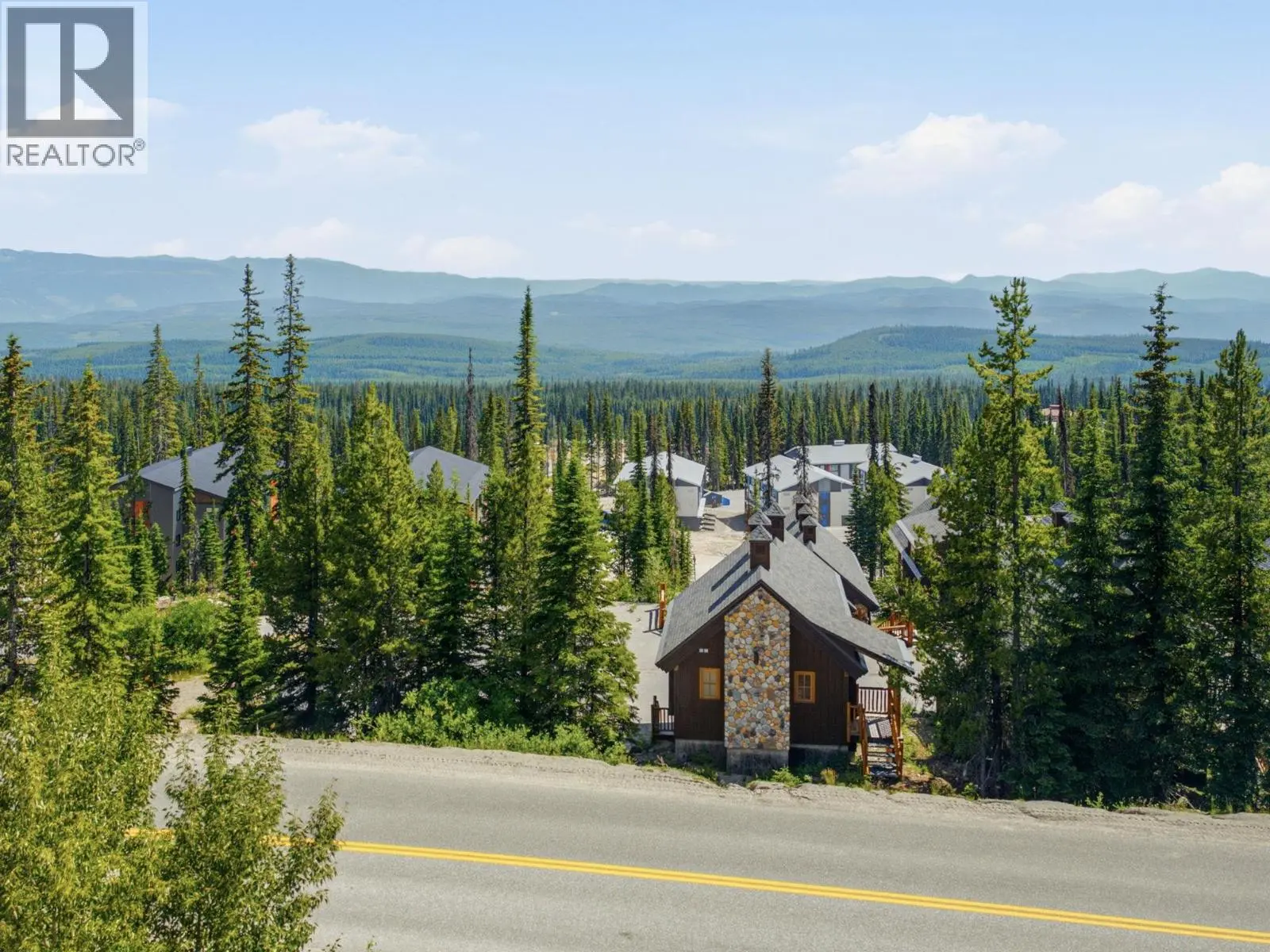 212 Feathertop Way. Big White, British Columbia