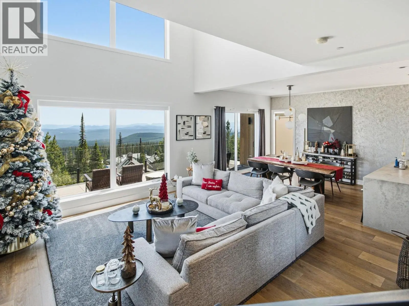 212 Feathertop Way. Big White, British Columbia