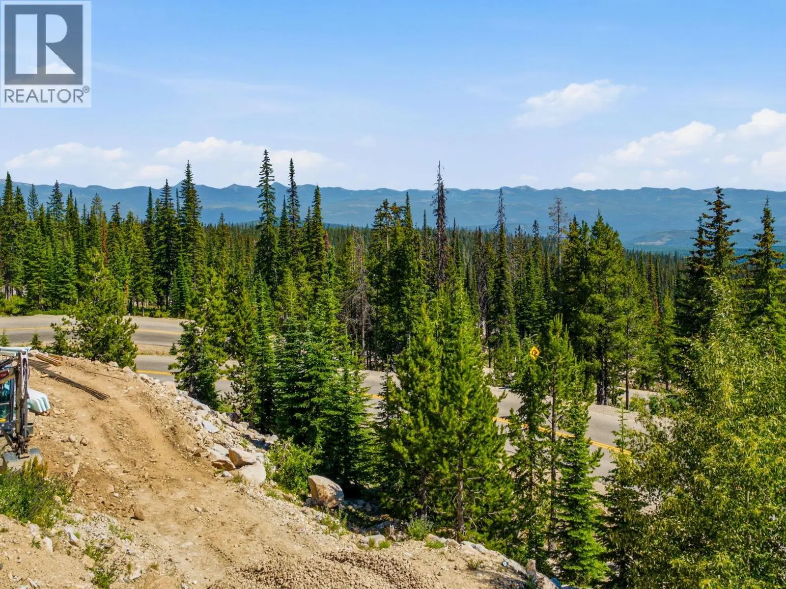 212 Feathertop Way. Big White, British Columbia
