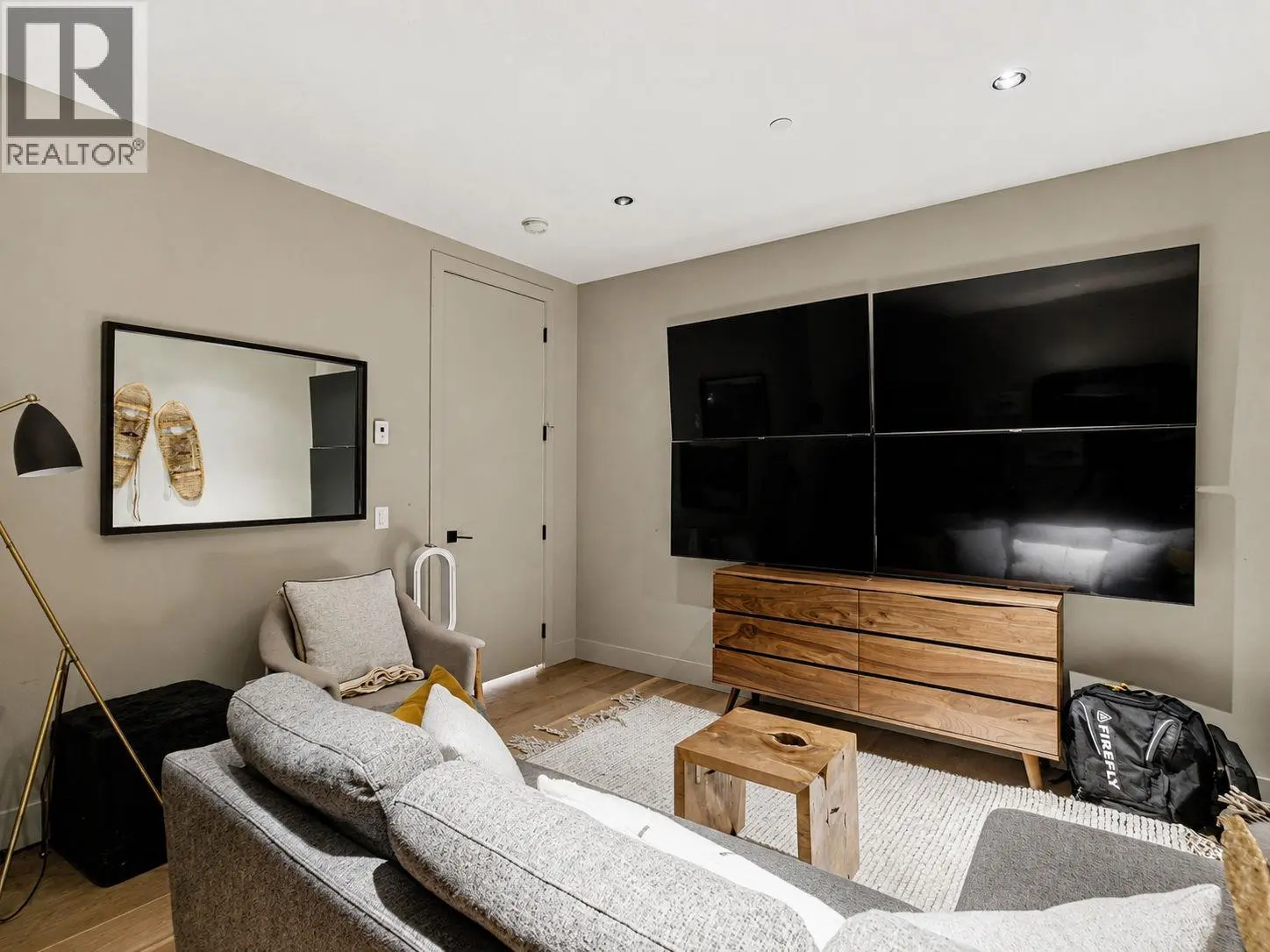 212 Feathertop Way. Big White, British Columbia
