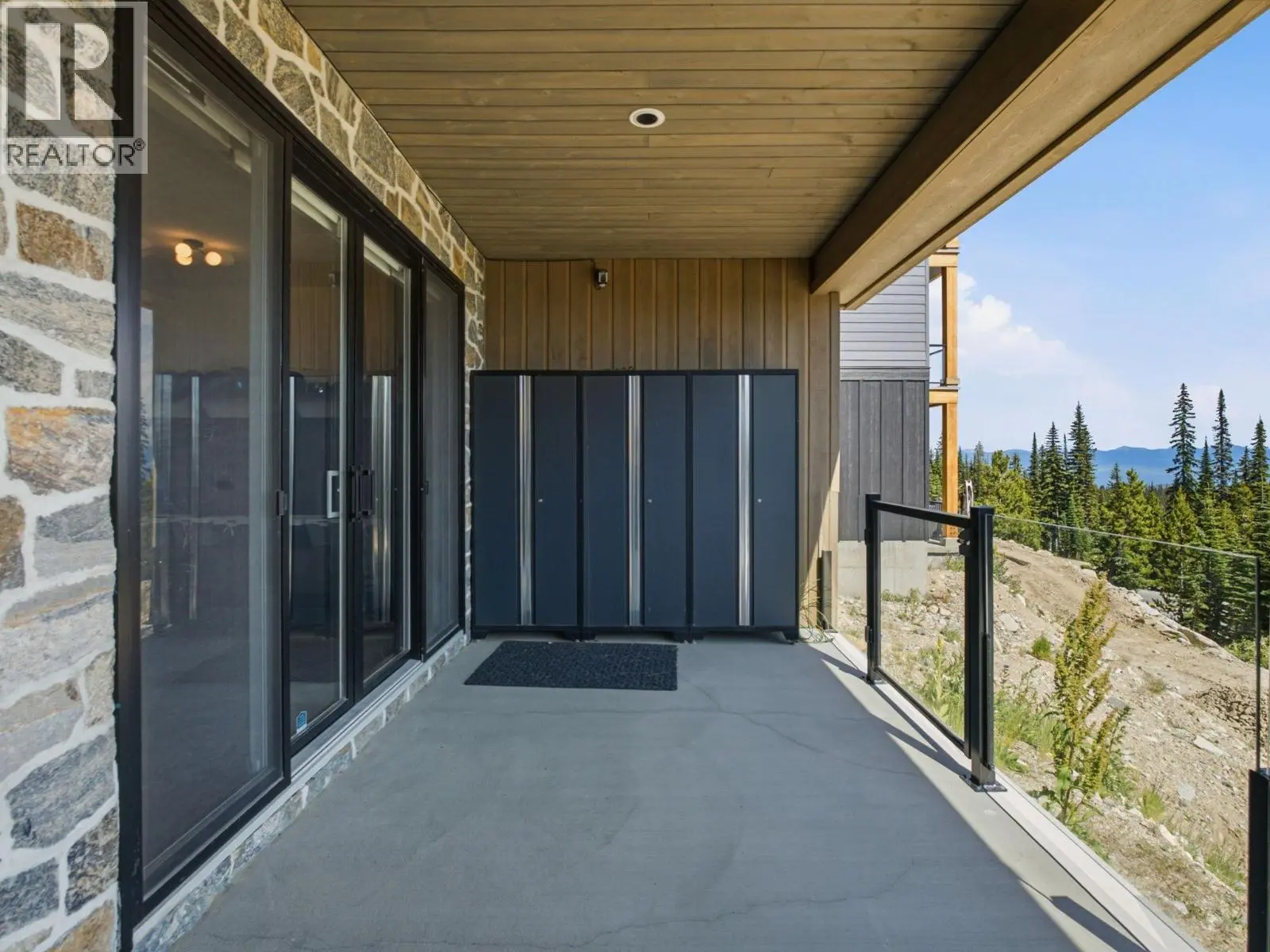212 Feathertop Way. Big White, British Columbia