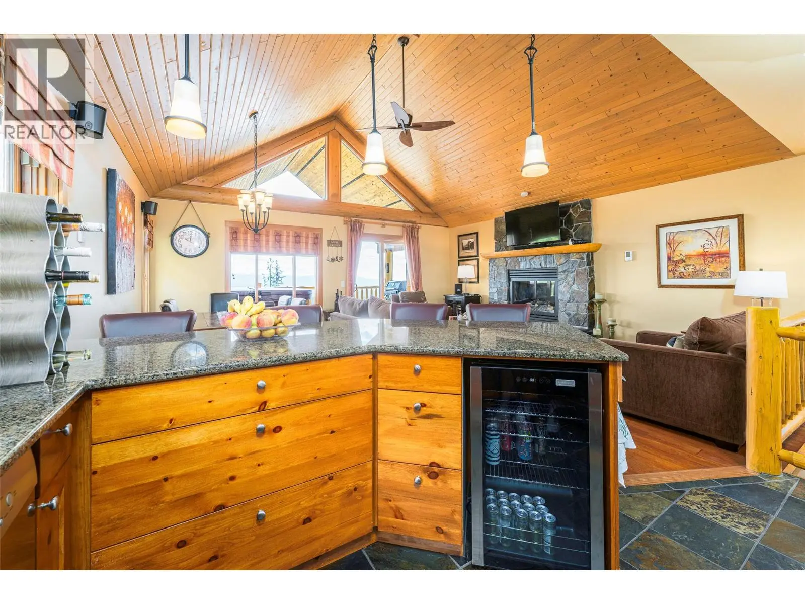 360 Whitehorse Lane Unit# 16. Big White, British Columbia