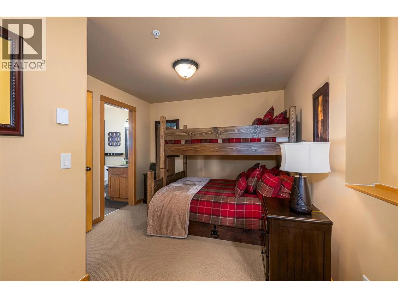 360 Whitehorse Lane Unit# 16. Big White, British Columbia