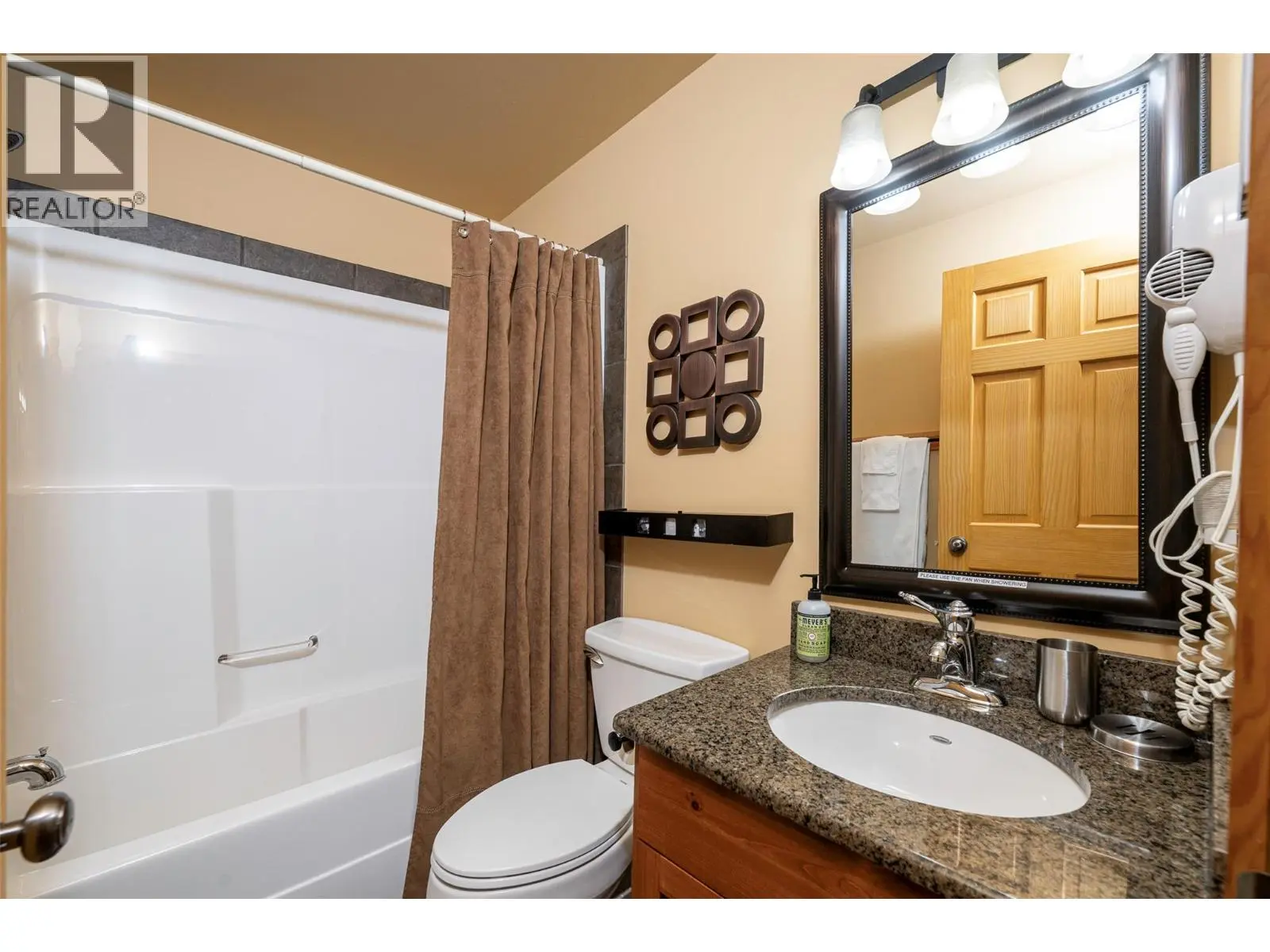 360 Whitehorse Lane Unit# 16. Big White, British Columbia