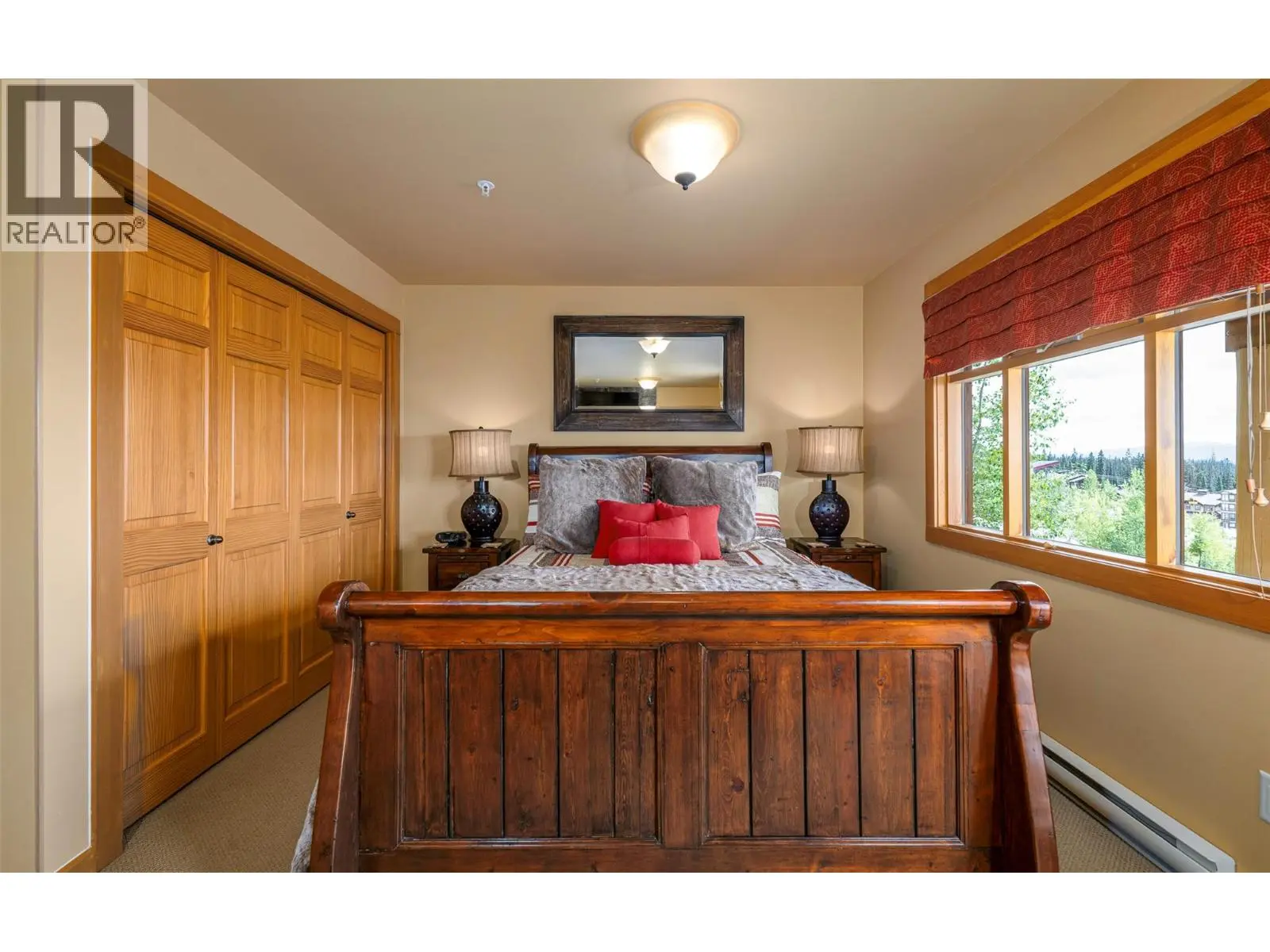 360 Whitehorse Lane Unit# 16. Big White, British Columbia