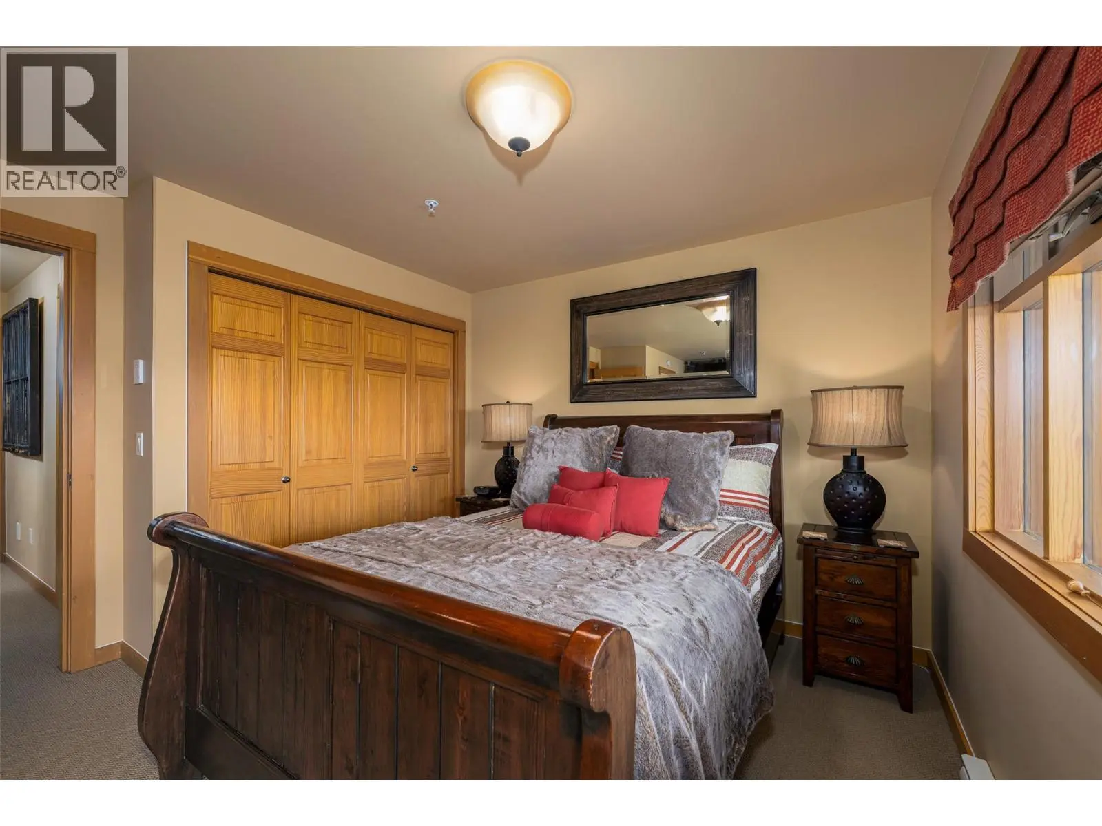 360 Whitehorse Lane Unit# 16. Big White, British Columbia