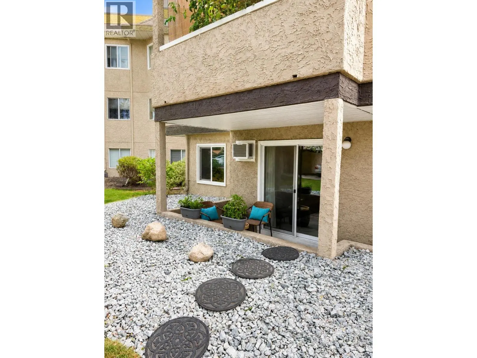 3842 Gordon Drive Unit# 112. Kelowna, British Columbia