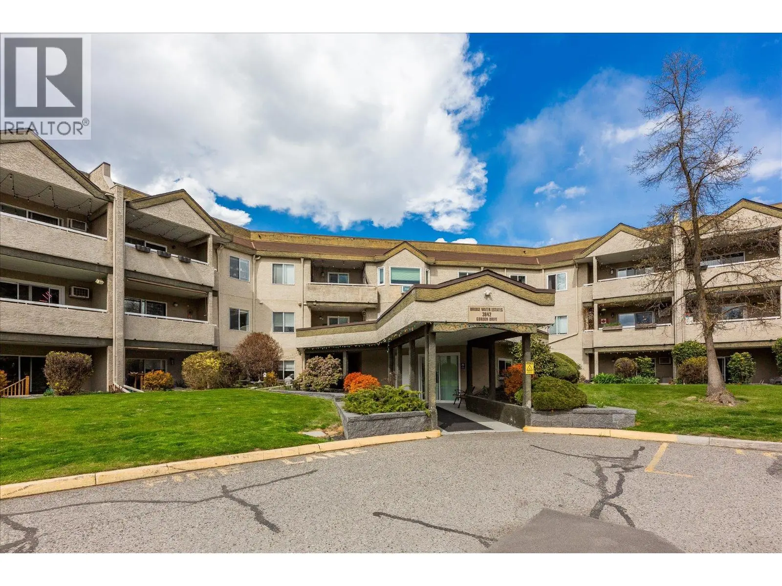 3842 Gordon Drive Unit# 112. Kelowna, British Columbia