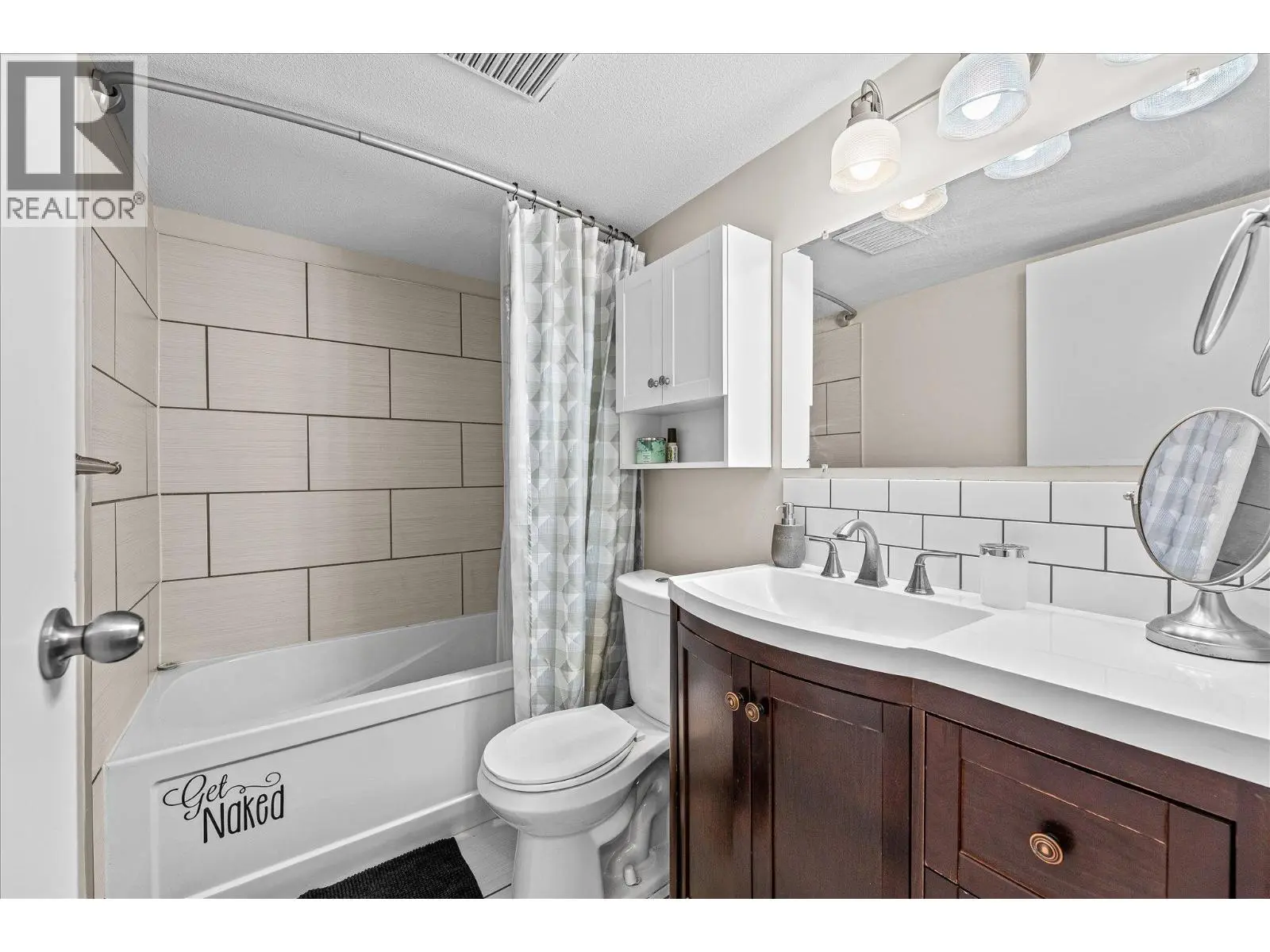3842 Gordon Drive Unit# 112. Kelowna, British Columbia