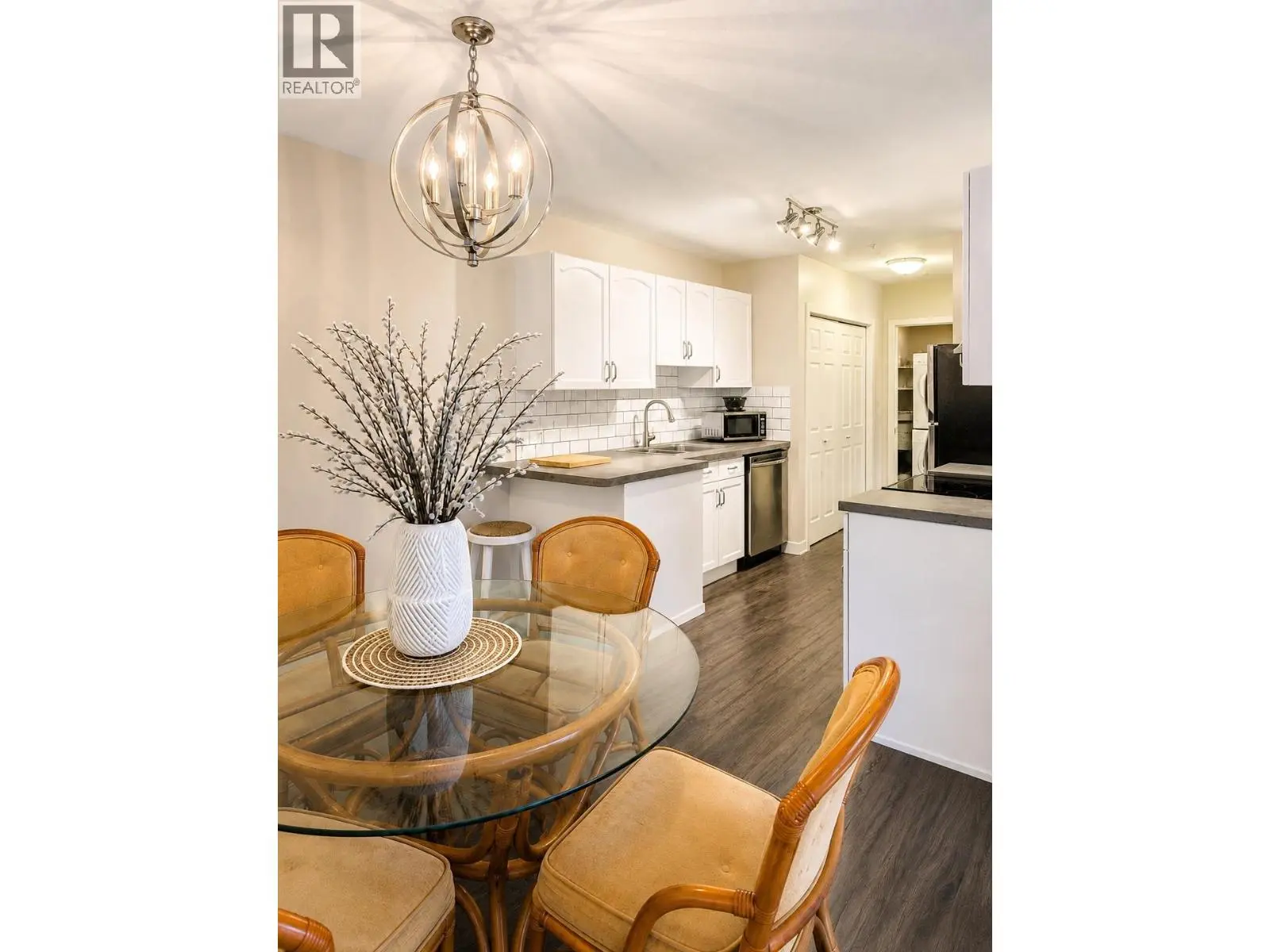 3842 Gordon Drive Unit# 112. Kelowna, British Columbia