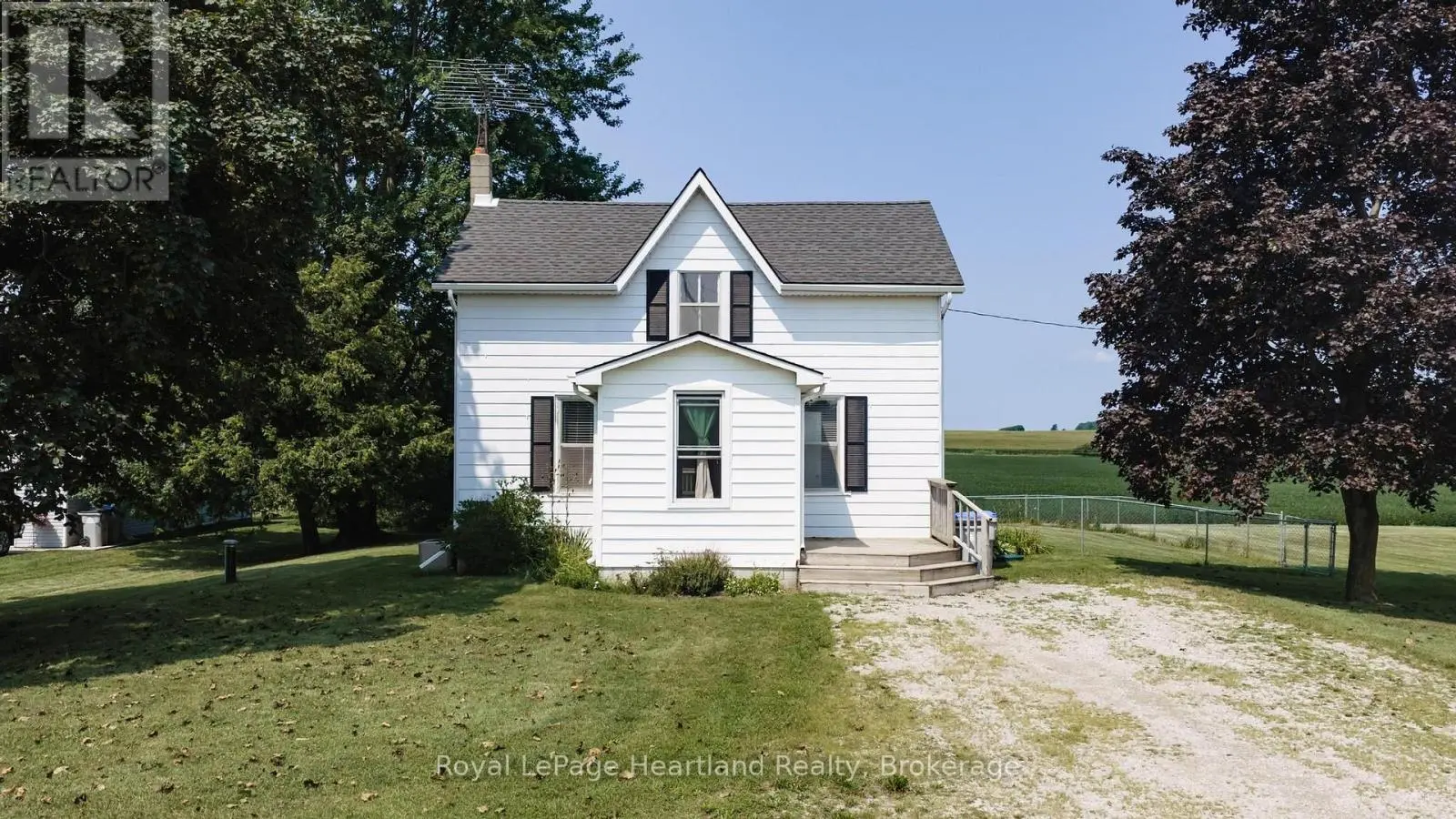 82155 London Road, Central Huron (Hullett)