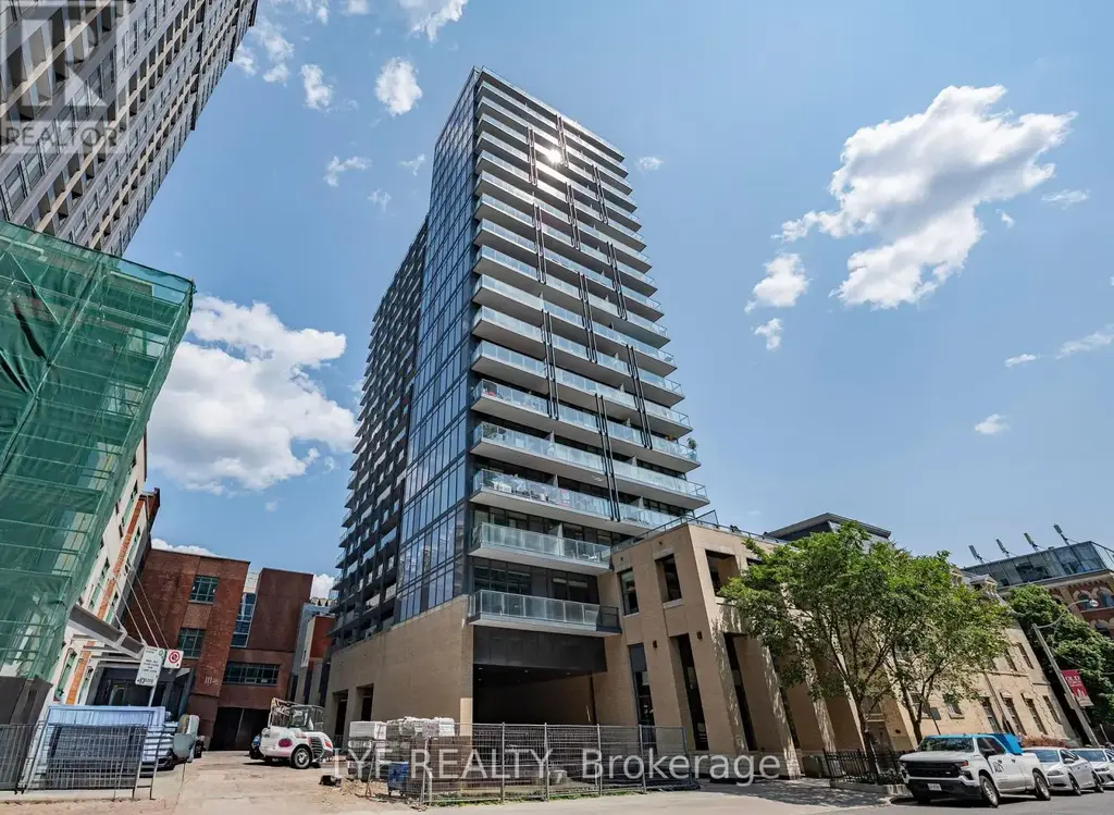 402 - 105 George Street, Toronto (Moss Park)