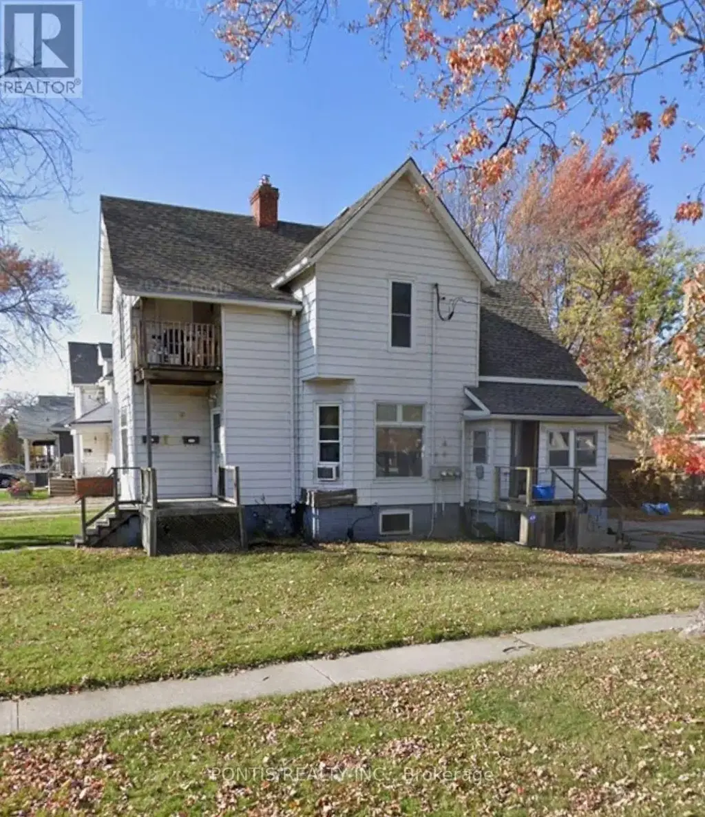 First Floor - 452 Confederation Street, Sarnia
