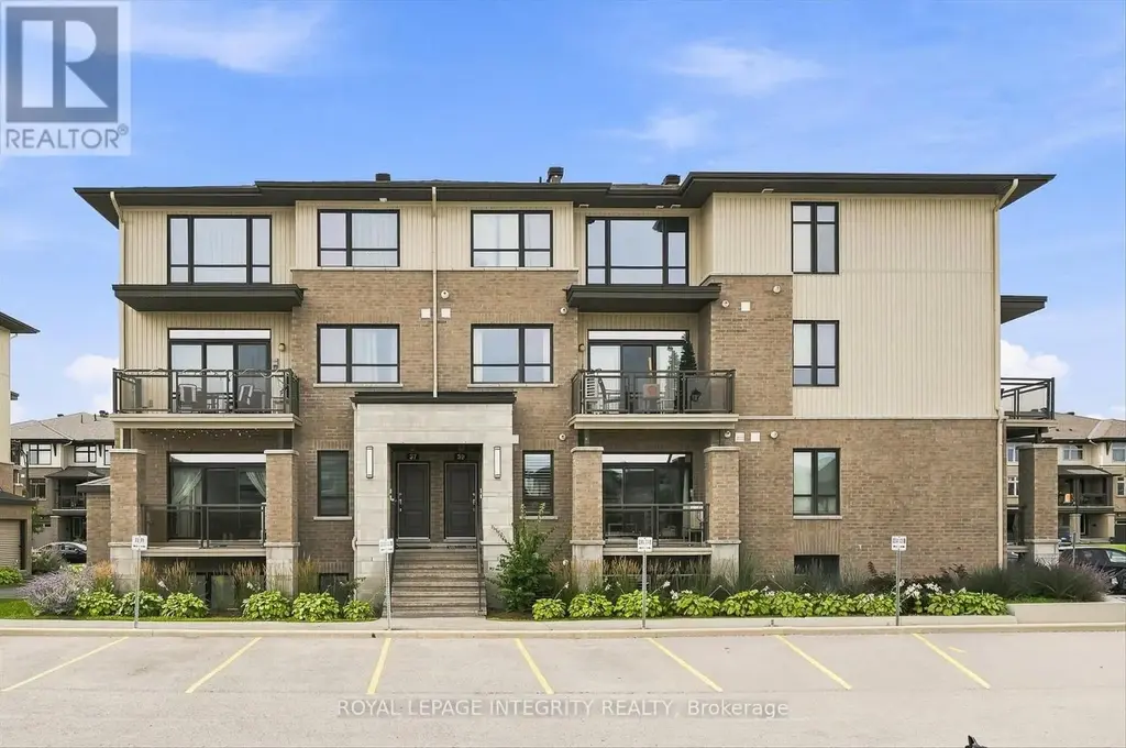 41 Carabiner Private, Ottawa