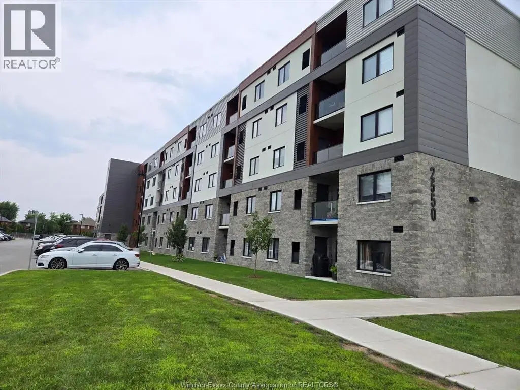 2550 Sandwich West Parkway Unit# 108, LaSalle