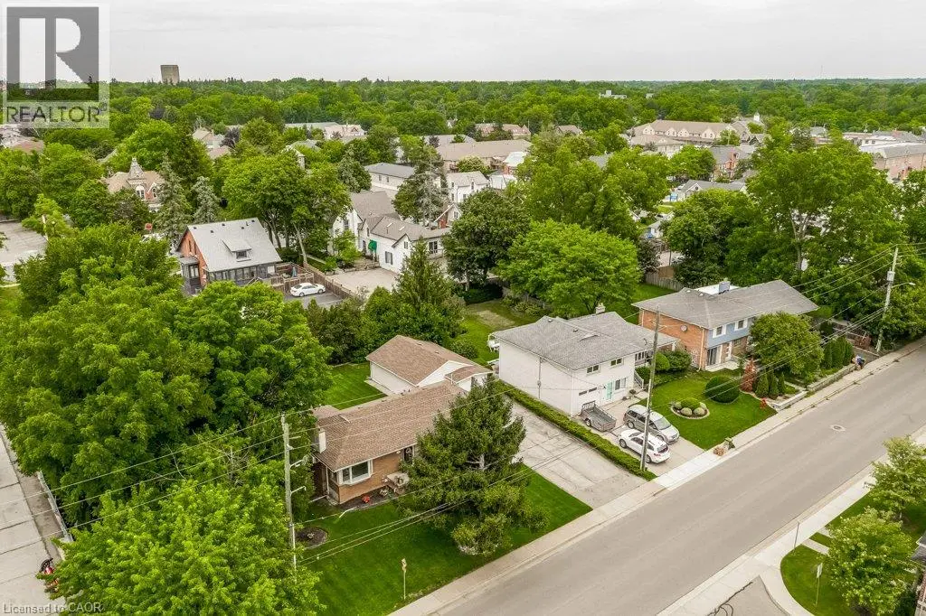 56 Barton Street, Waterdown