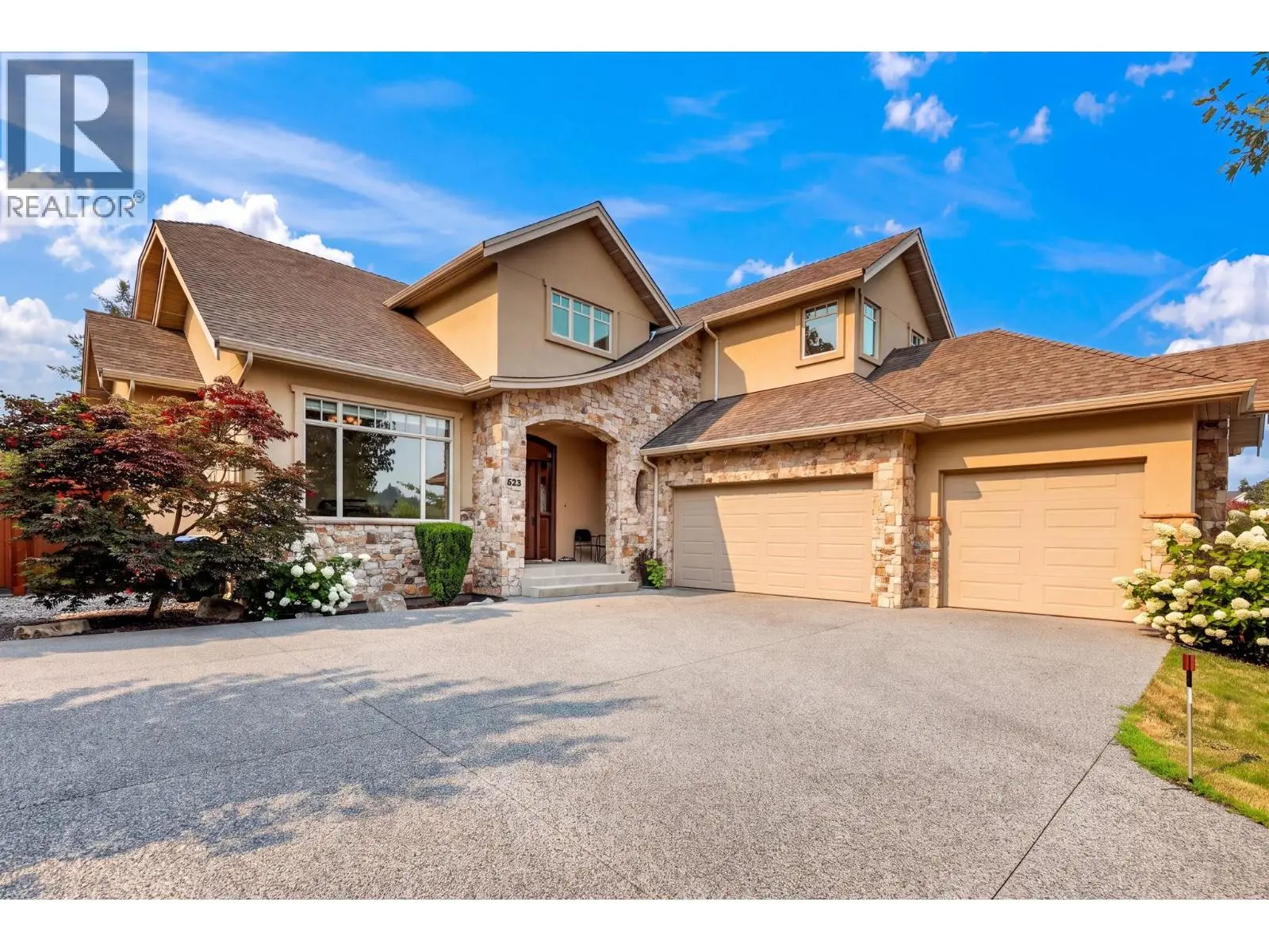 523 Metcalfe Avenue. Kelowna, British Columbia