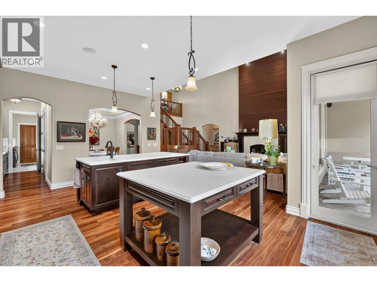 523 Metcalfe Avenue. Kelowna, British Columbia