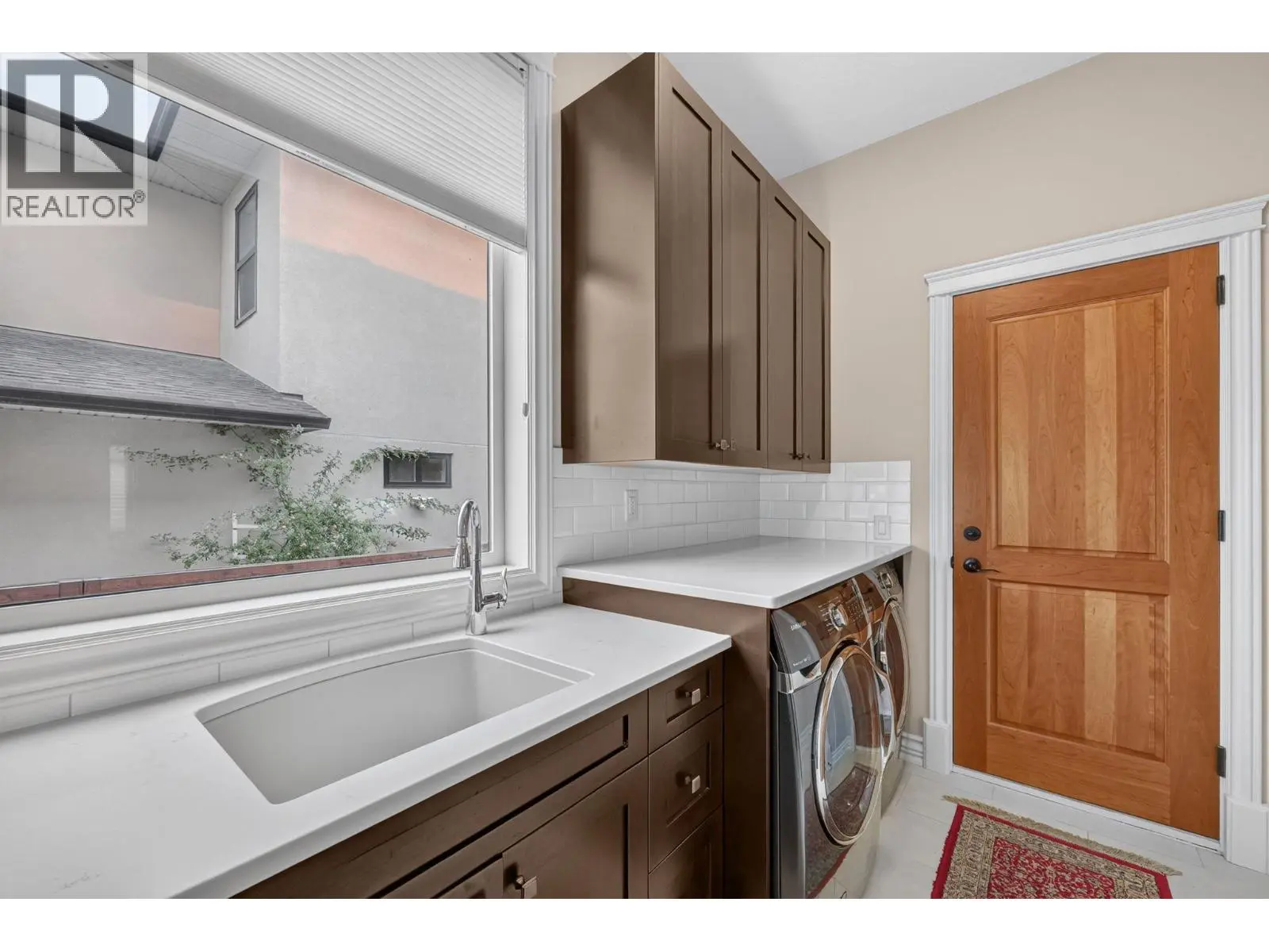523 Metcalfe Avenue. Kelowna, British Columbia