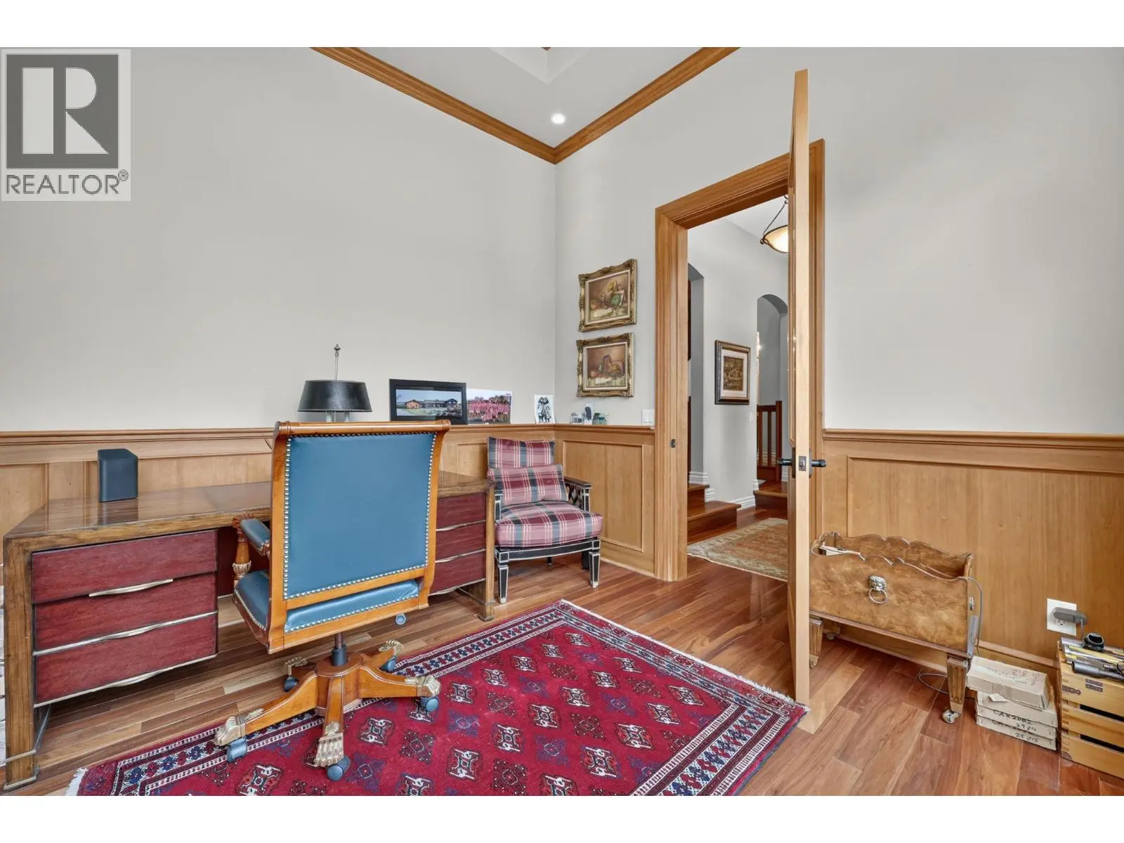 523 Metcalfe Avenue. Kelowna, British Columbia