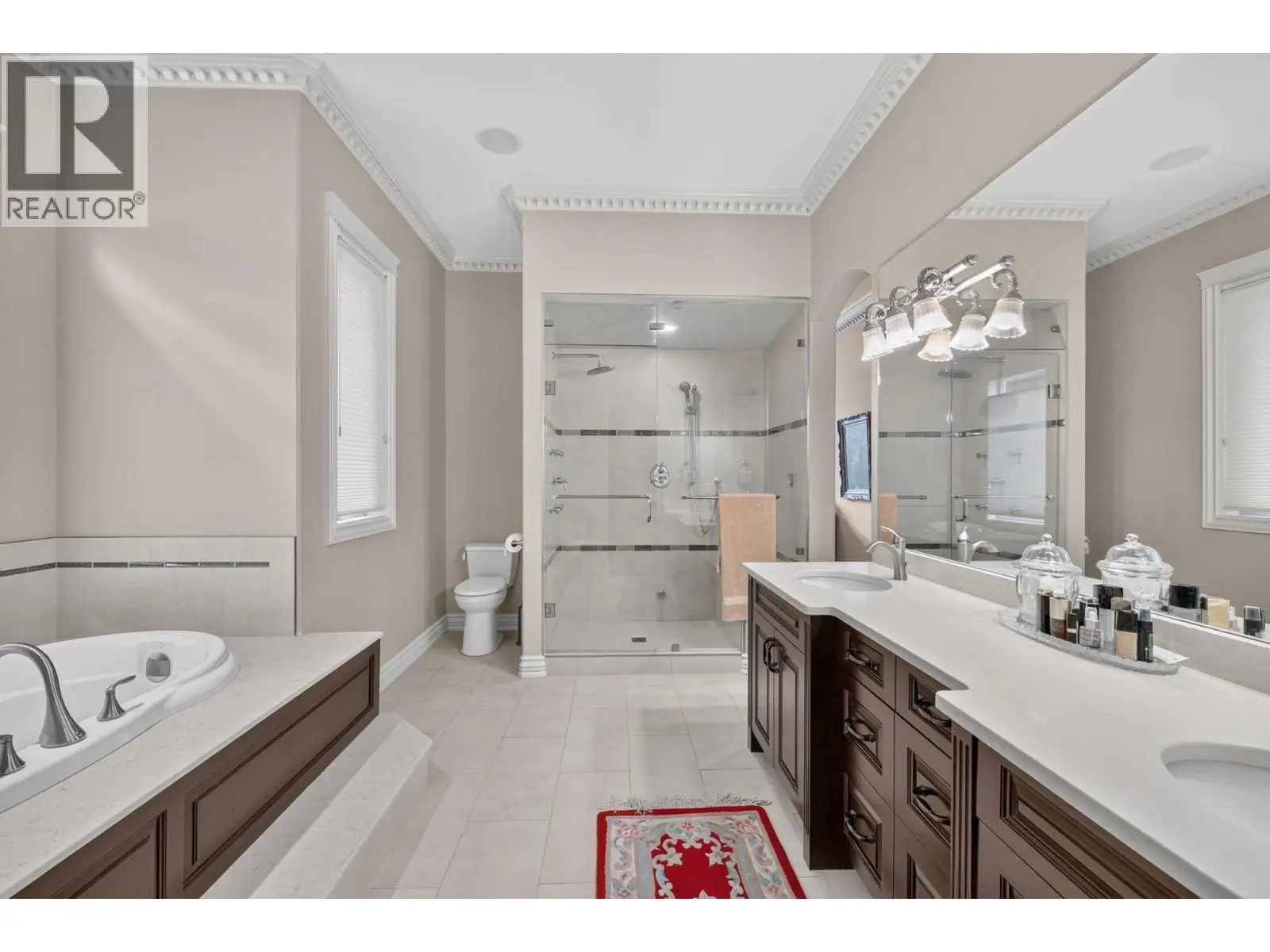 523 Metcalfe Avenue. Kelowna, British Columbia