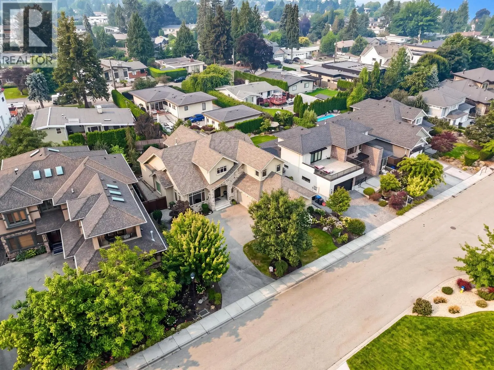 523 Metcalfe Avenue. Kelowna, British Columbia