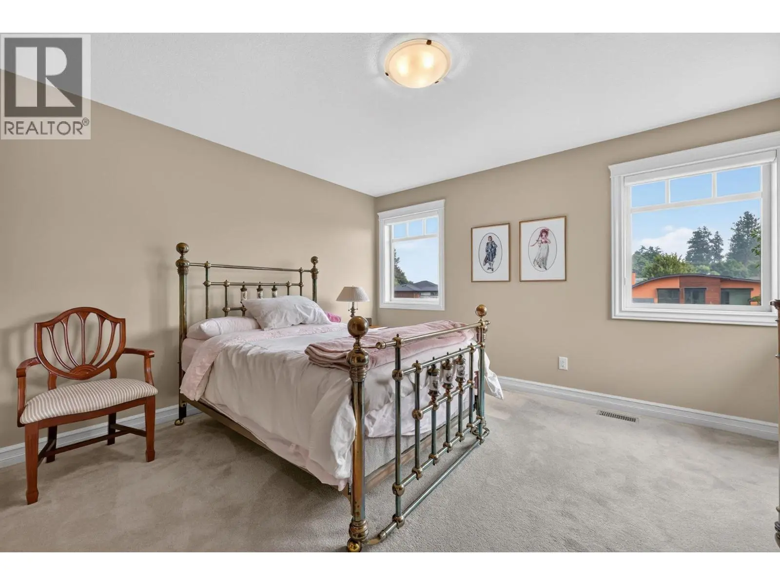 523 Metcalfe Avenue. Kelowna, British Columbia