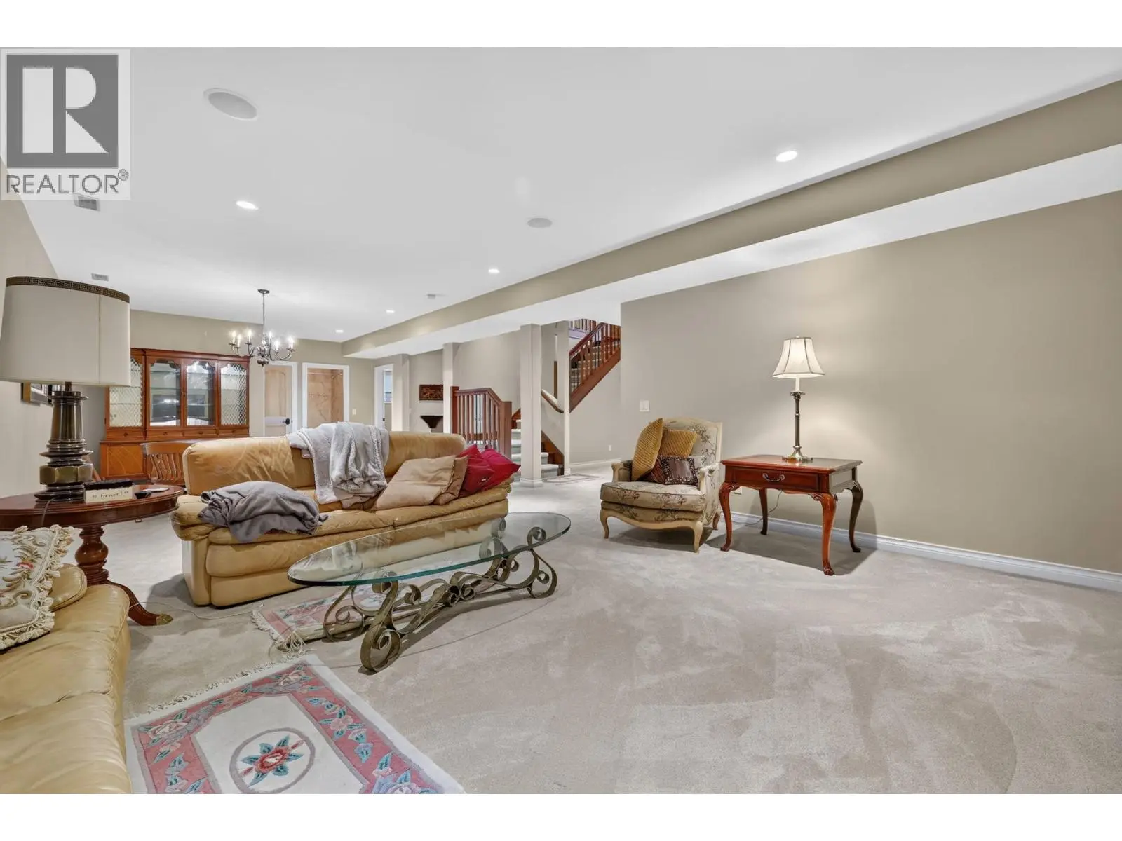 523 Metcalfe Avenue. Kelowna, British Columbia