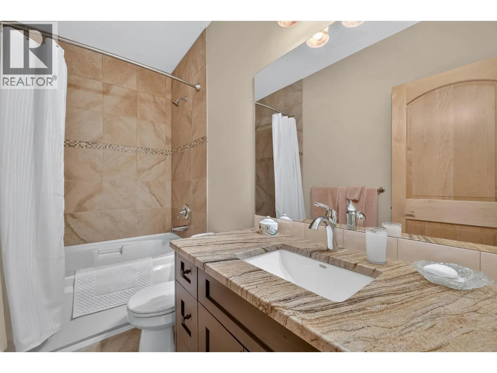 523 Metcalfe Avenue. Kelowna, British Columbia