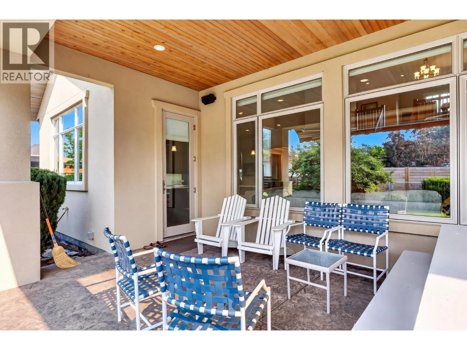 523 Metcalfe Avenue. Kelowna, British Columbia