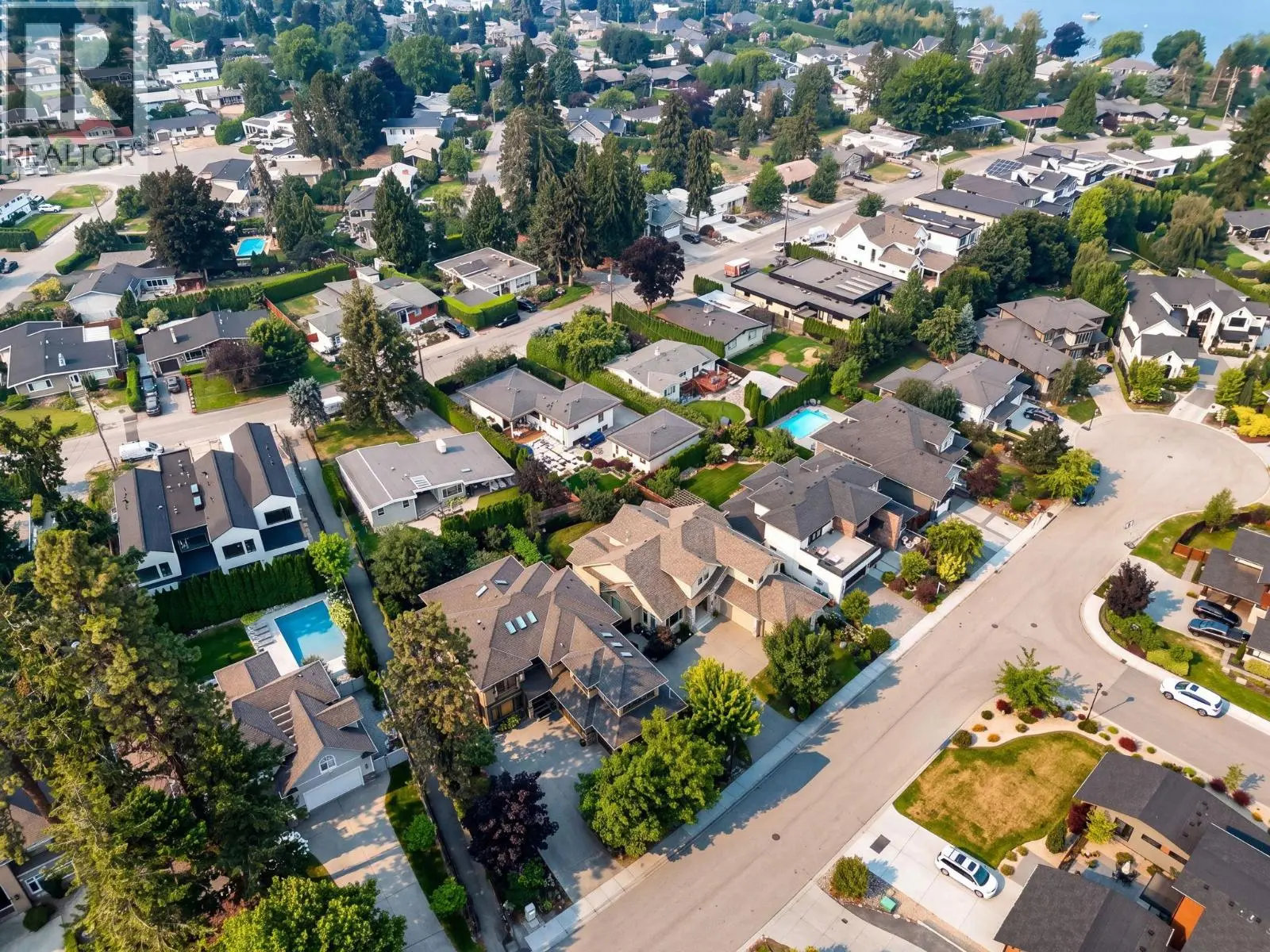 523 Metcalfe Avenue. Kelowna, British Columbia
