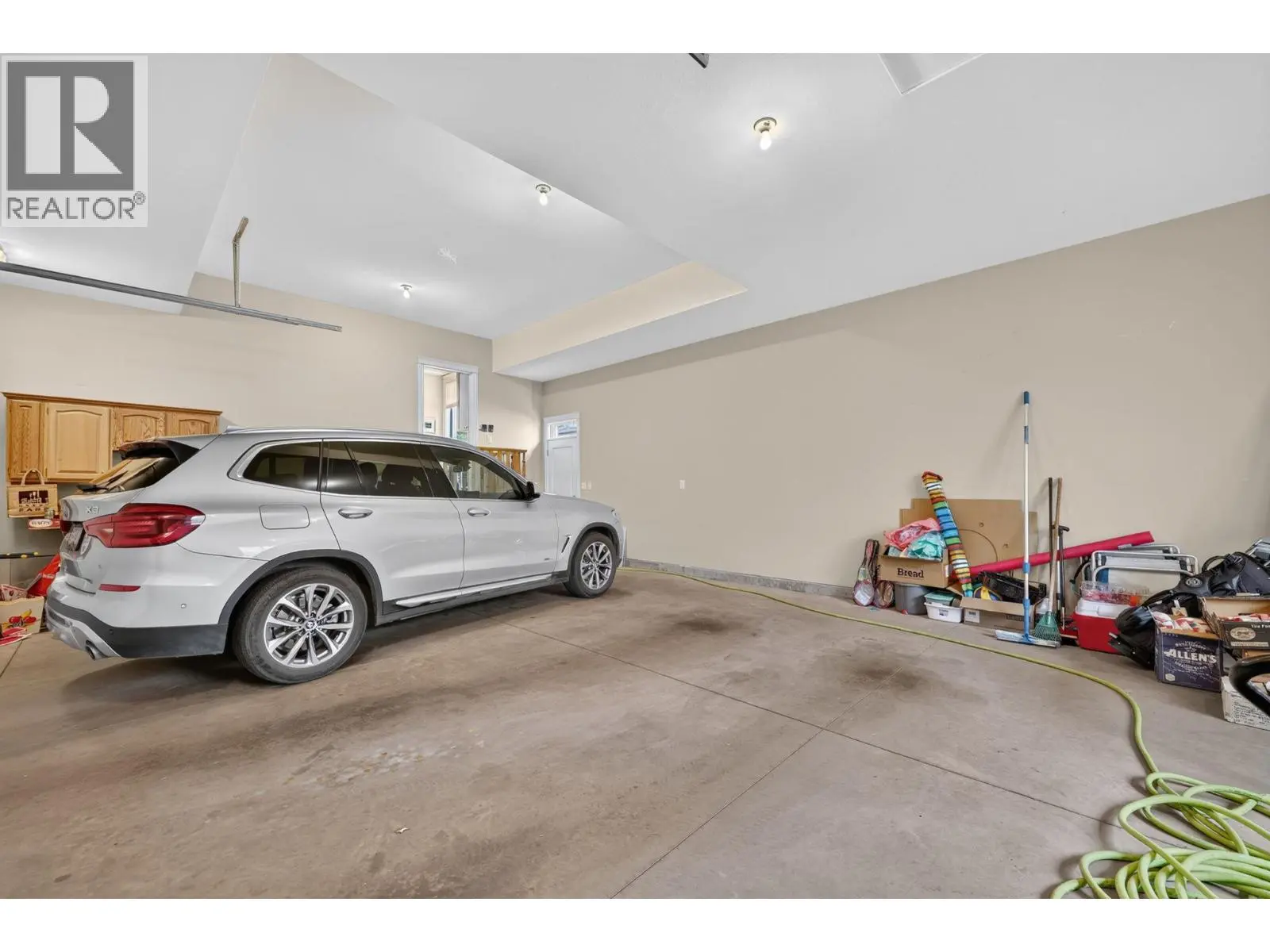 523 Metcalfe Avenue. Kelowna, British Columbia