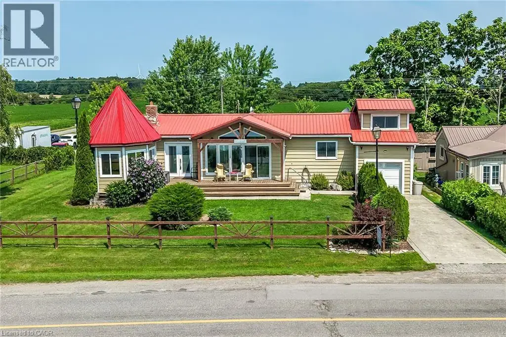 817 Lakeshore Road, Selkirk
