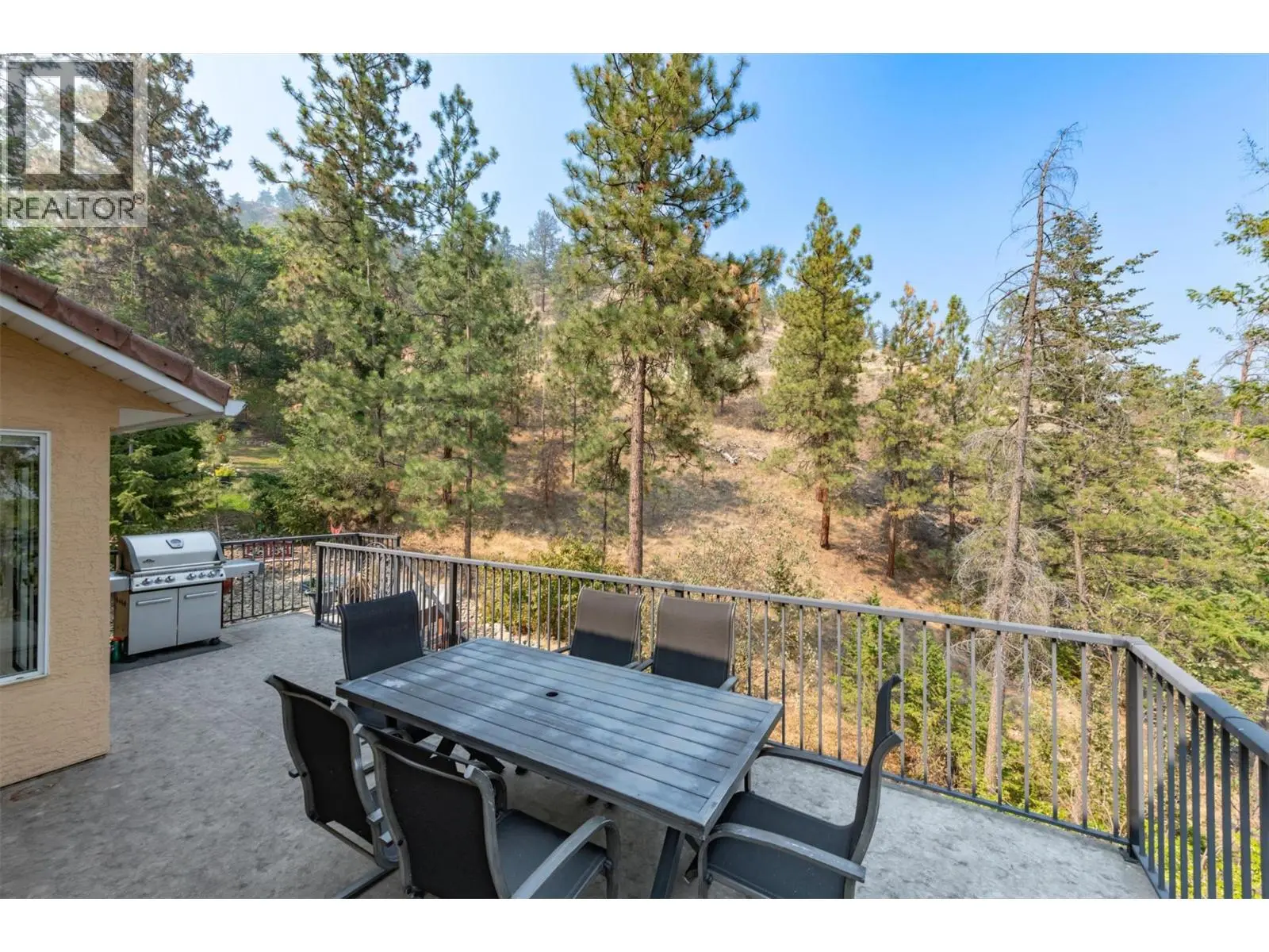 2296 Lillooet Crescent. Kelowna, British Columbia