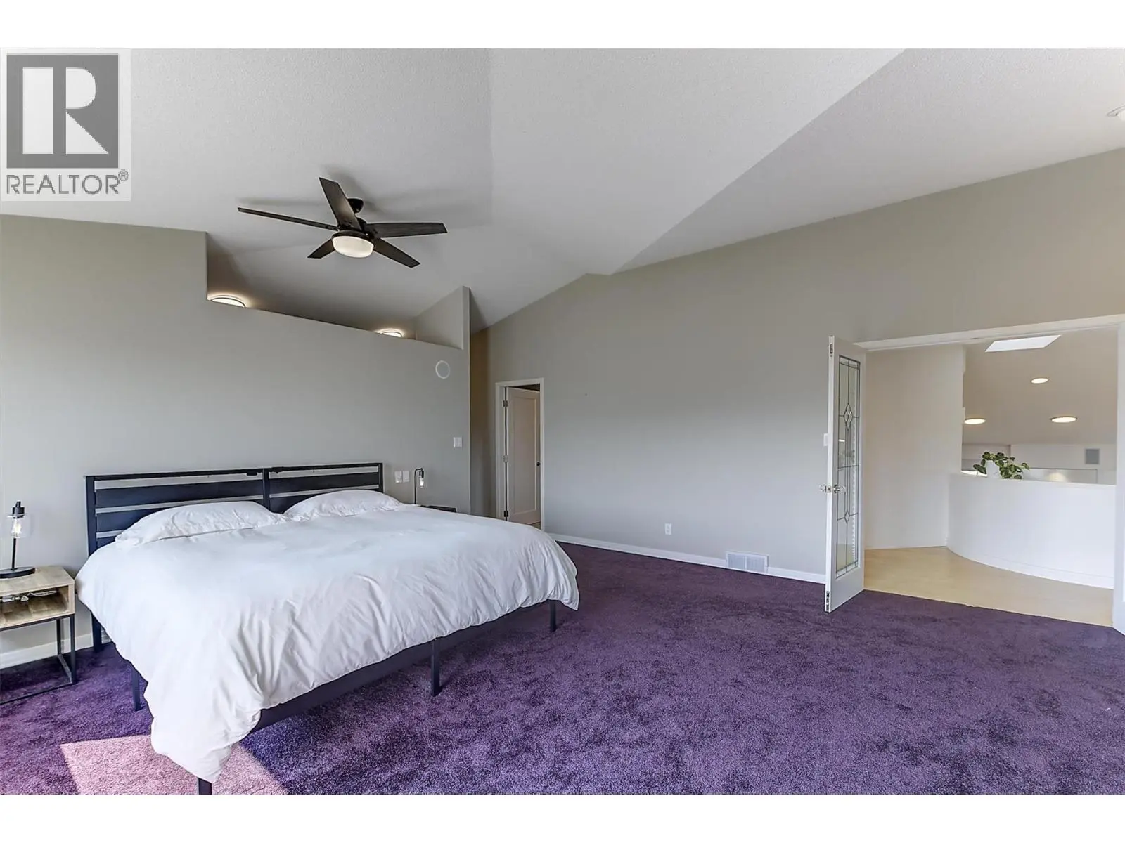 2296 Lillooet Crescent. Kelowna, British Columbia