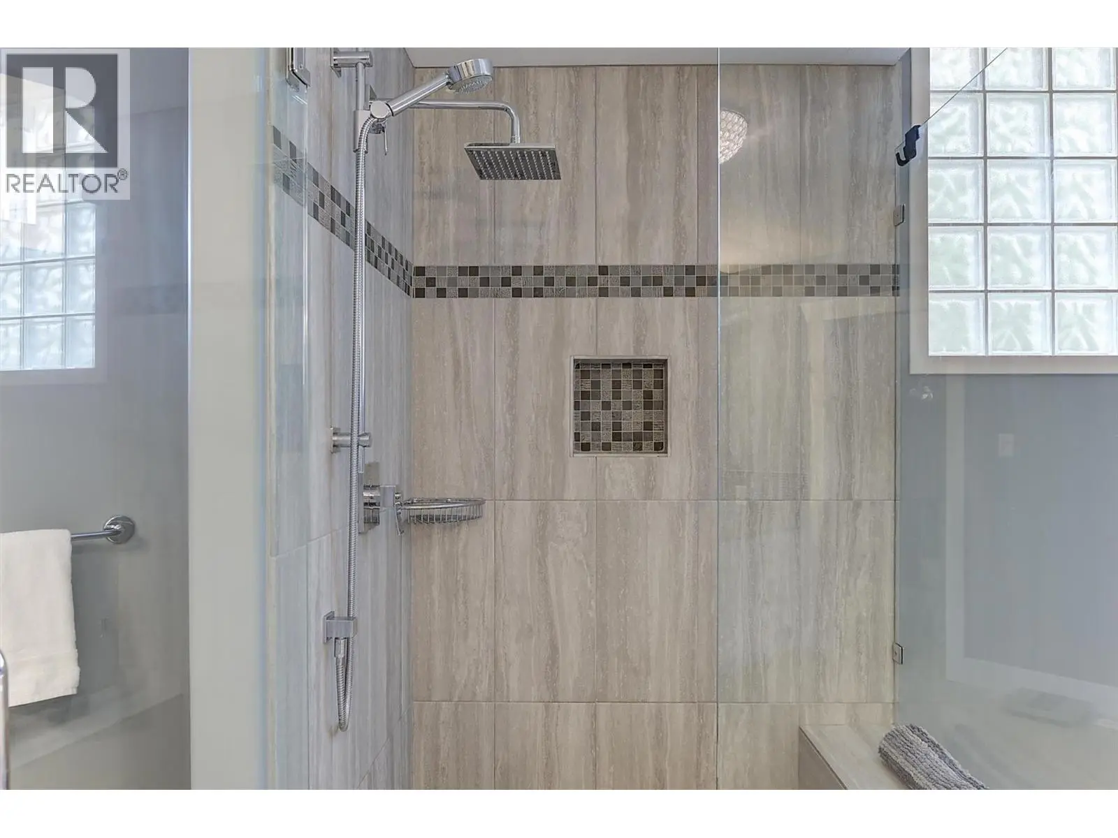 2296 Lillooet Crescent. Kelowna, British Columbia