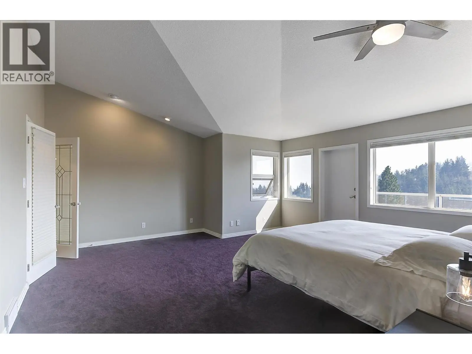 2296 Lillooet Crescent. Kelowna, British Columbia
